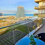 Marcony Seaview