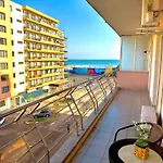 Marcony Seaview Apartman *