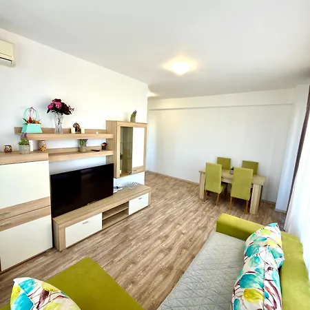 Marcony Seaview Apartman *