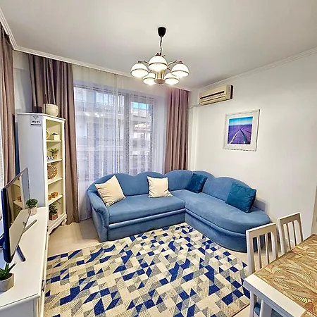 Marcony Seaview Mamaia