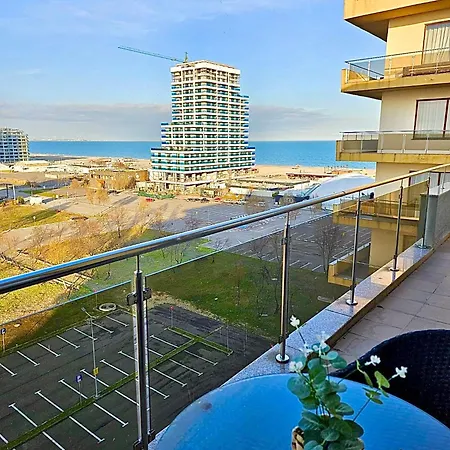 Marcony Seaview Apartman *