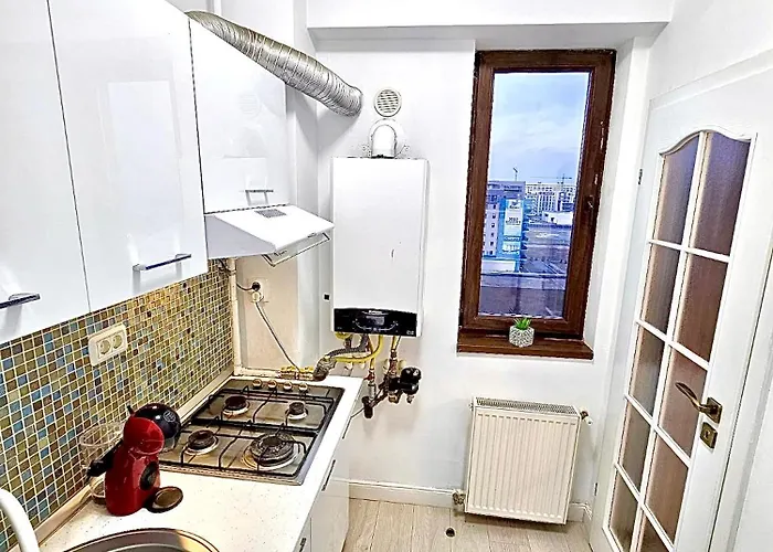 Marcony Seaview Mamaia