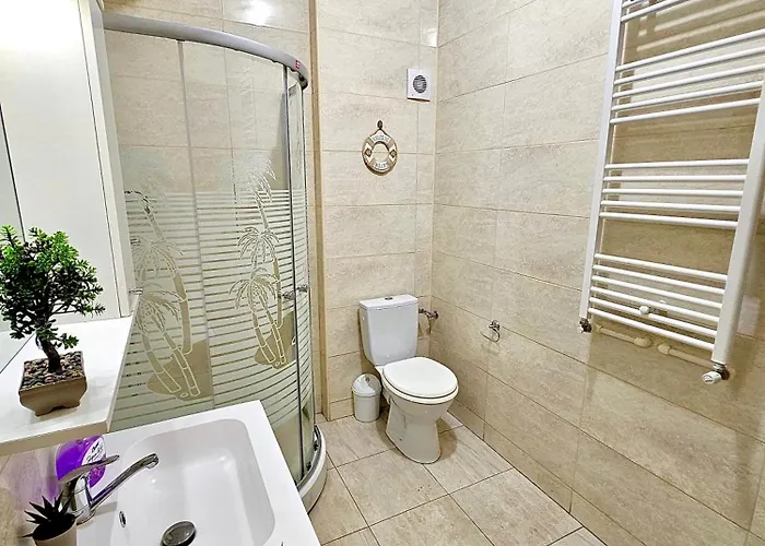 Marcony Seaview Mamaia