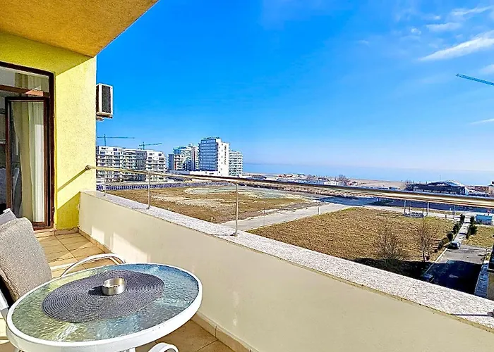 Apartment Marcony Seaview